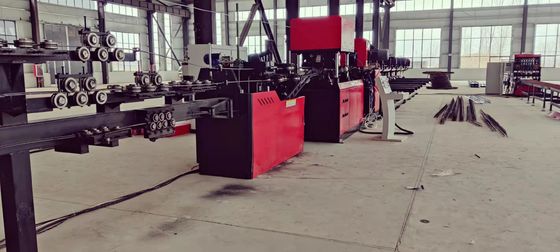 PLC-besturing Staalstaaf Lasmachine 7.5kw Lashoogte 70-270mm