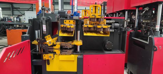PLC-staalstaaf lassen machine met lashoogte 70 mm-270 mm
